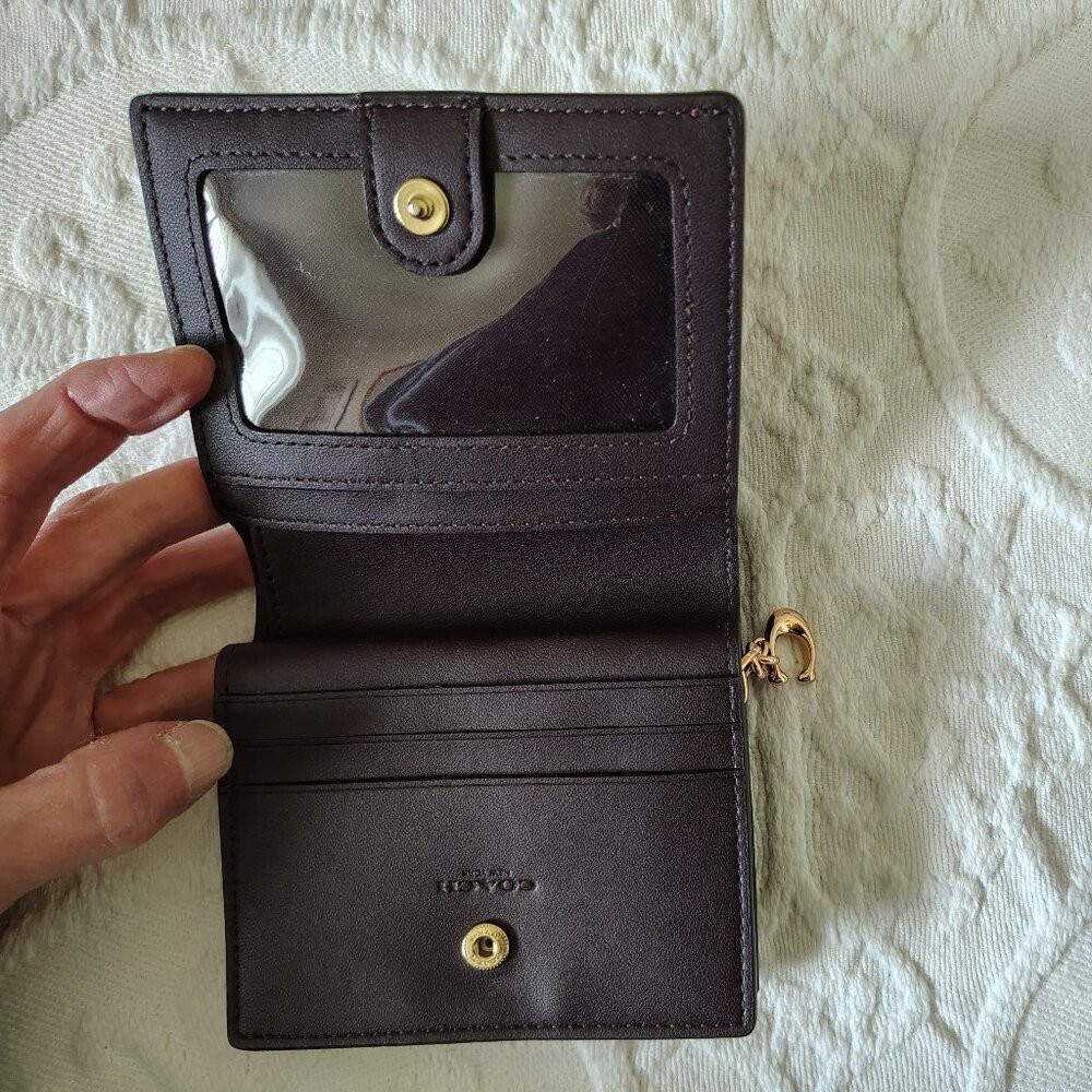 Coach Wallet - Picture 4 of 6